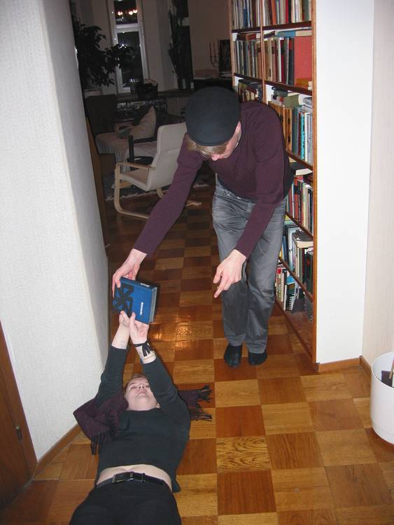 Mutta nyt kirjasta taisi tulla tappelu